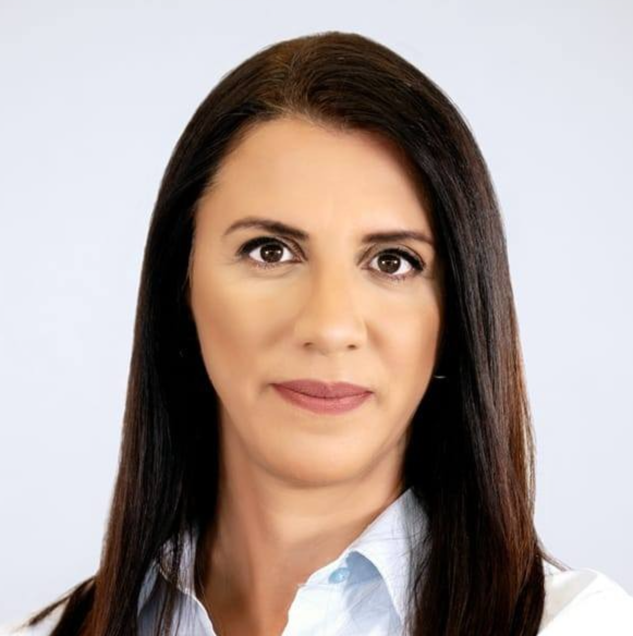 نادرة أبو دبي سعدي